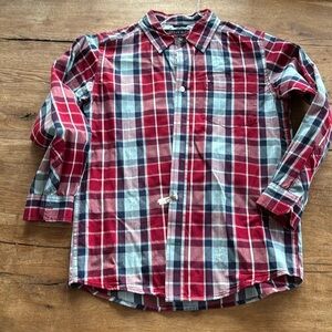 Tommy Hilfiger boys plaid button down casual shirt. Size Medium (12/14)